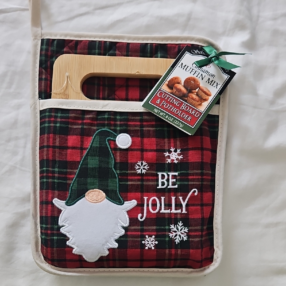 Holiday Gnome Cutting Board And Potholder